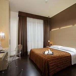 *** Hotel Paris Italien
