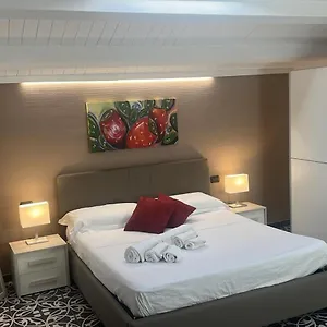  Apartment Strange Italien